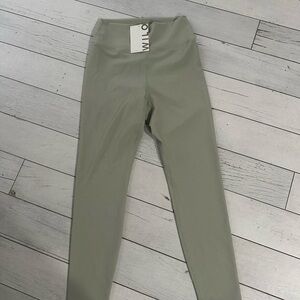 Stylish Olive Leggings for Women